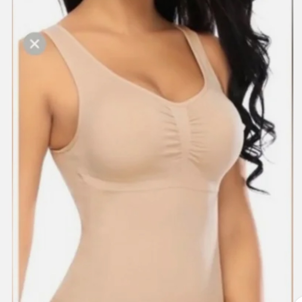 NWOT  Guess Sz M/L Tummy Control Shaping Camisole Shapewear